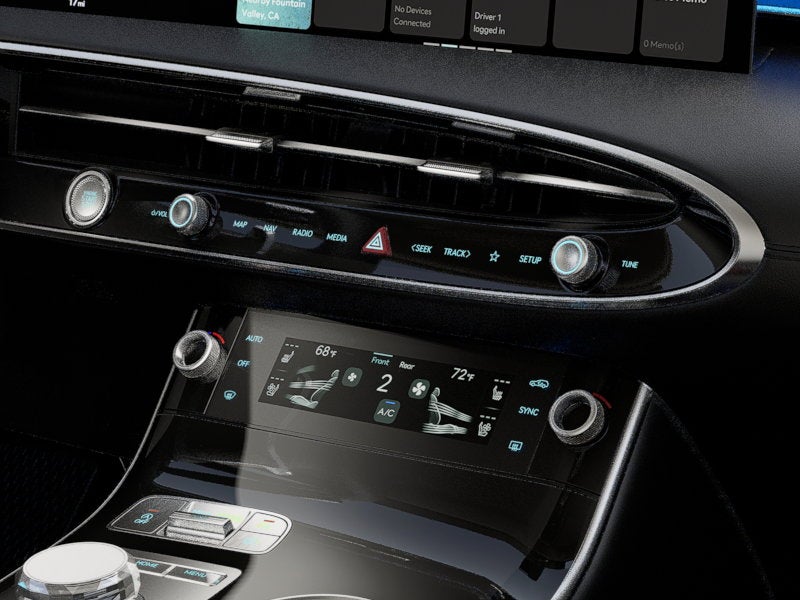 2027 Genesis GV70 Base